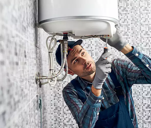 Expert Plumber for Hot Water Tank Maintenance in East Ridge, TN: Schedule Reliable Maintenance Services with Us